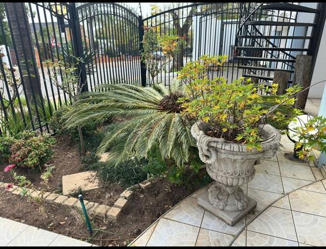 4 BEDROOM HOUSE FOR SALE IN LAUDIUM